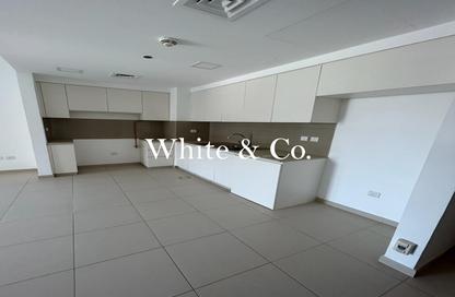 Apartment - 2 Bedrooms - 2 Bathrooms for rent in Zahra Breeze Apartments 3A - Zahra Breeze Apartments 3 - Zahra Breeze Apartments - Town Square - Dubai
