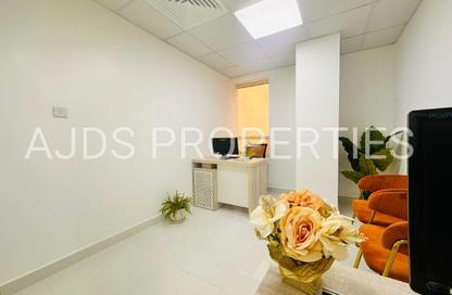 Office Space - Studio - 1 Bathroom for rent in Silver Home Building - Hor Al Anz - Deira - Dubai