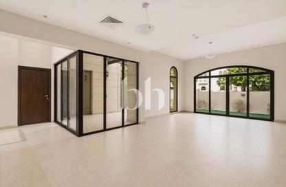 Villa - 4 Bedrooms - 6 Bathrooms for rent in Naseem - Mudon - Dubai