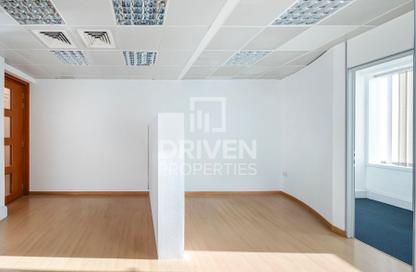 Office Space - Studio - 1 Bathroom for rent in Al Moosa Tower 2 - Al Moosa Towers - Sheikh Zayed Road - Dubai
