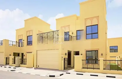 Villa - 4 Bedrooms - 5 Bathrooms for rent in Nad Al Sheba Villas - Nad Al Sheba 3 - Nad Al Sheba - Dubai Villa - 4 Bedrooms - 5 Bathrooms for rent in Nad Al Sheba Villas - Nad Al Sheba 3 - Nad Al Sheba - Dubai
