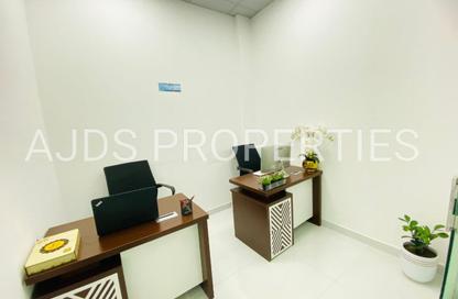 Office Space - Studio - 1 Bathroom for rent in Red Avenue - Al Garhoud - Dubai