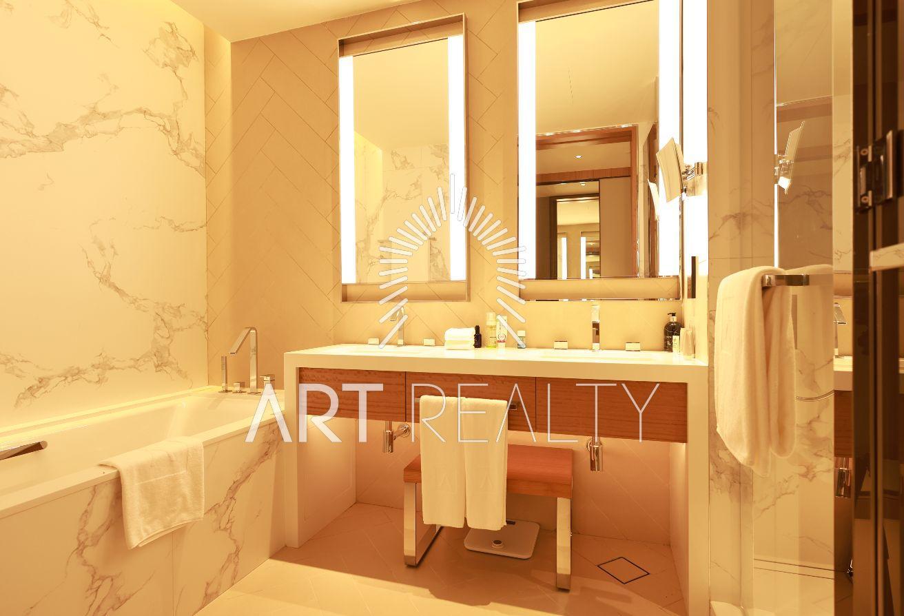 Full Burj Khalifa and Fountain View | Mid Floor photo 10