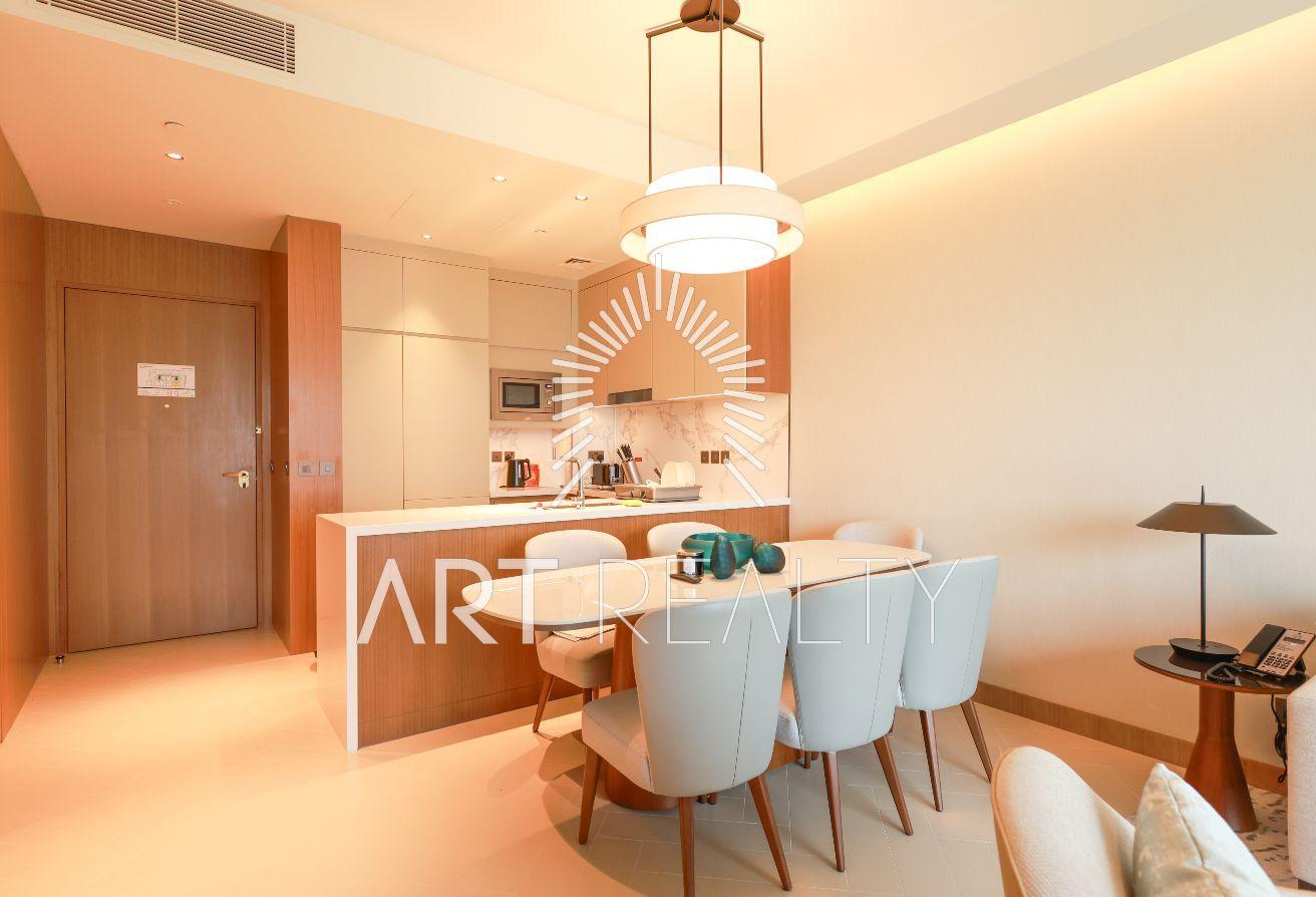 Full Burj Khalifa and Fountain View | Mid Floor photo 5