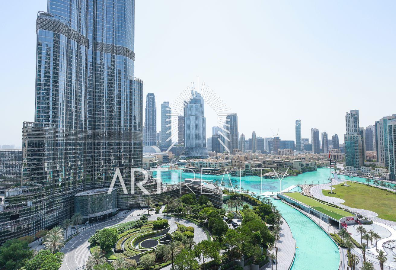 Full Burj Khalifa and Fountain View | Mid Floor photo 18