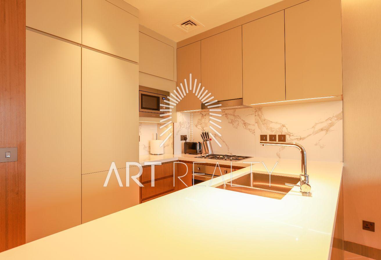 Full Burj Khalifa and Fountain View | Mid Floor photo 6