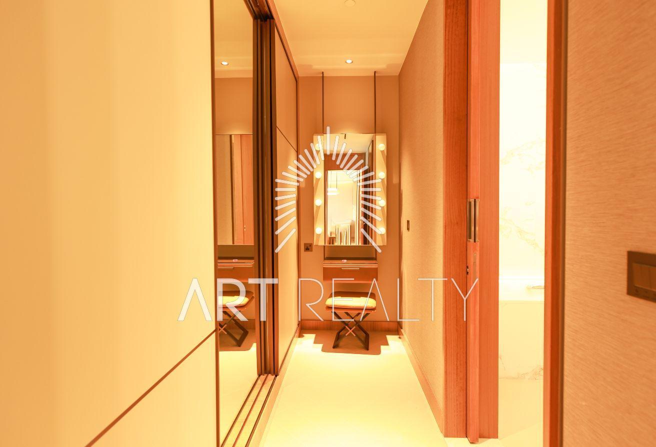 Full Burj Khalifa and Fountain View | Mid Floor photo 16