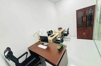 Office Space - Studio - 1 Bathroom for rent in Red Avenue - Al Garhoud - Dubai