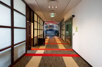 مكتب - غرفة نوم - 2 حمامات للايجار في البطين بارك - شارع الخليج العربي - البطين - أبوظبي