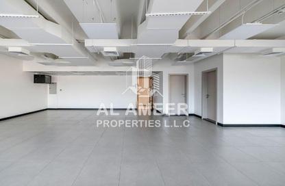 Office Space - Studio - 1 Bathroom for rent in Al Qayada Building - Deira - Dubai