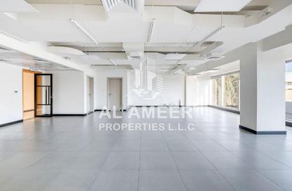Office Space - Studio - 1 Bathroom for rent in Al Qayada Building - Deira - Dubai