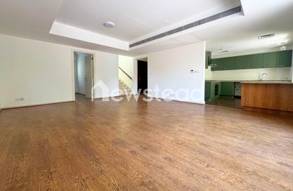 Villa - 3 Bedrooms - 3 Bathrooms for rent in Springs 6 - The Springs - Dubai