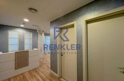 Office Space - Studio - 1 Bathroom for rent in The Regal Tower - Business Bay - Dubai