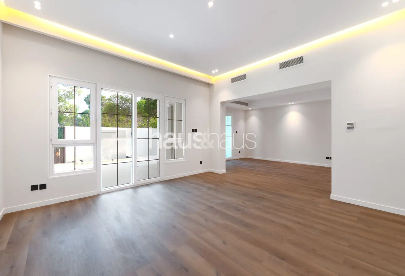 152352840 - Property Main Image
