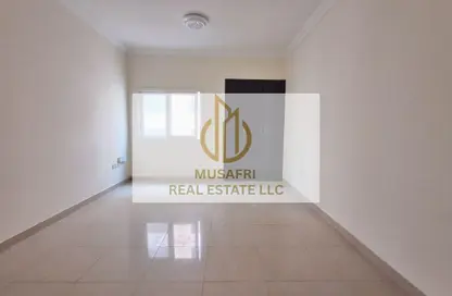 شقة - 1 حمام للايجار في مبنى جي جي كو مويلح - تجارية مويلح - الشارقة شقة - 1 حمام للايجار في مبنى جي جي كو مويلح - تجارية مويلح - الشارقة