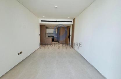 Apartment - 3 - 3 for rent in Binghatti Pinnacle - Dubai Healthcare City 2 - Al Jaddaf - Dubai