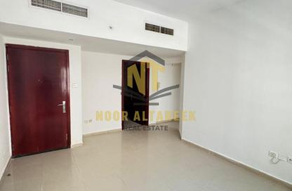 Apartment - 1 - 1 for rent in Al Khan Lagoon Tower - Al Khan Lagoon - Al Khan - Sharjah