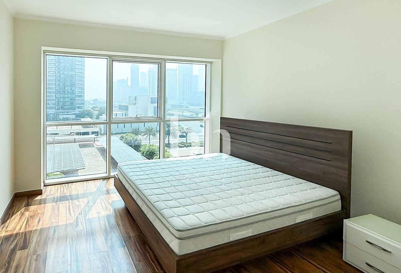Furnished | Lake View | Managed photo 8