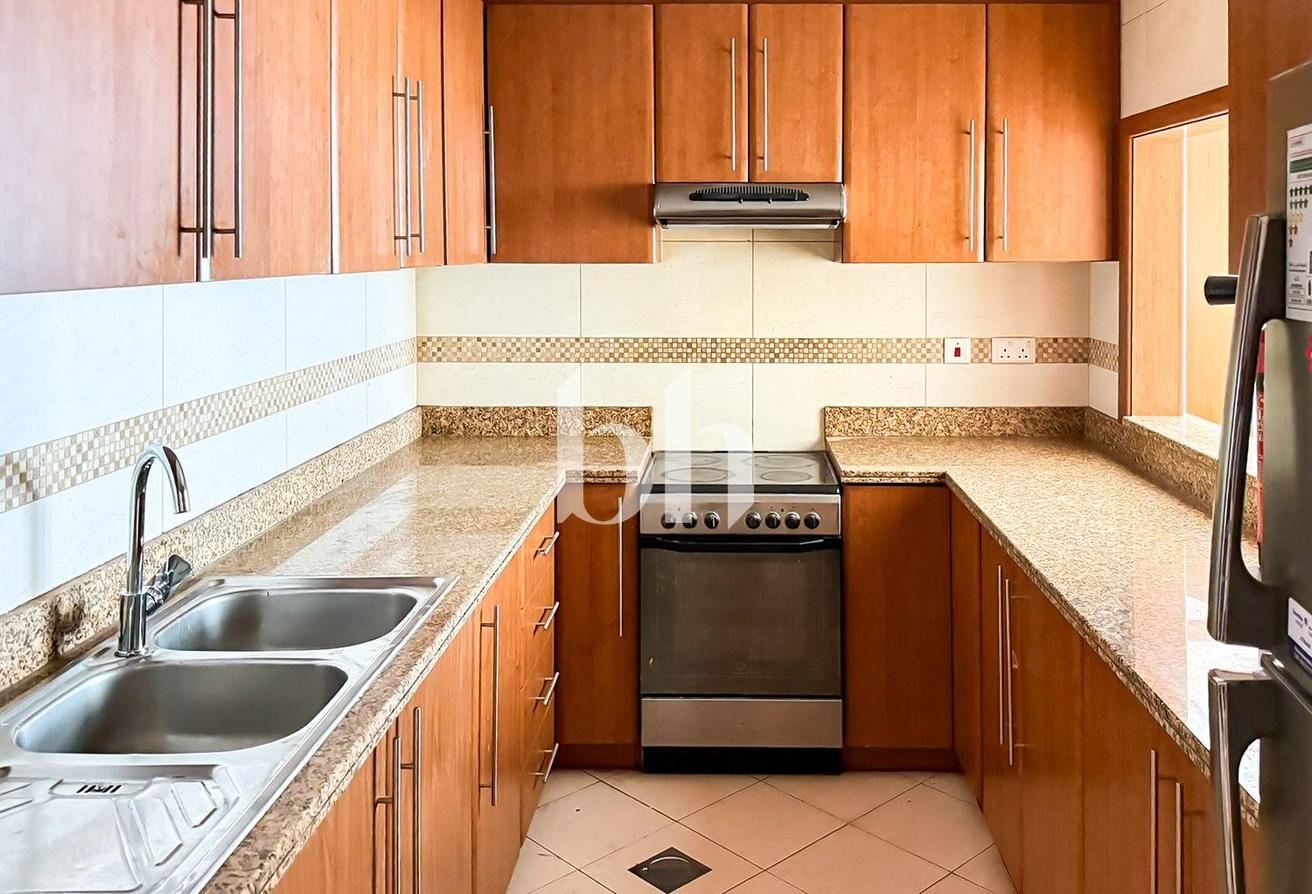 Furnished | Lake View | Managed photo 25