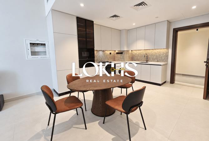 Brand New | 4 Cheques | Furnished | Community View photo 2