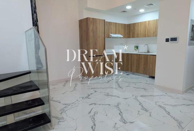 94018218 - Property Main Image