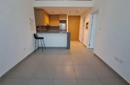 شقة - غرفة نوم - 1 حمام للبيع في أسواق للعقارات - الممشى - مويلح - الشارقة