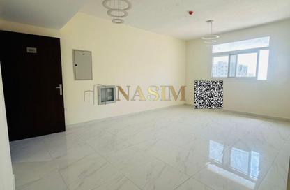 Apartment - 2 Bedrooms - 2 Bathrooms for rent in Al Jurf Industrial 3 - Al Jurf Industrial - Ajman