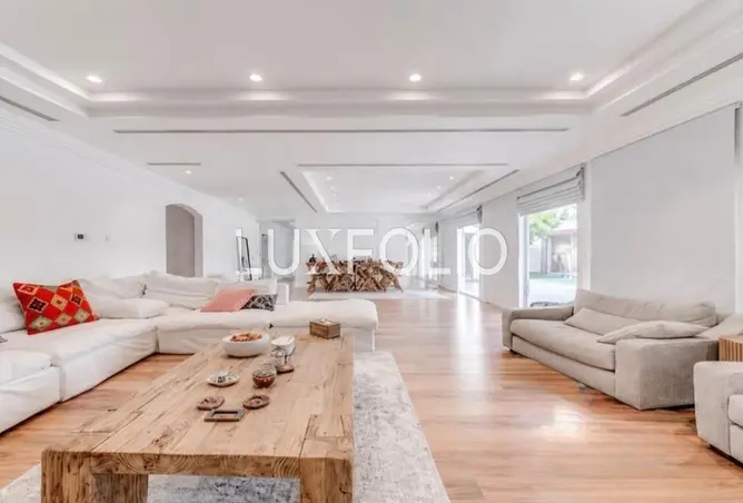 155574587 - Property Image 3