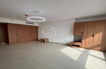 Apartment - 2 Bedrooms - 4 Bathrooms for sale in Al Teneiji Tower - Al Mamzar - Sharjah - Sharjah Apartment - 2 Bedrooms - 4 Bathrooms for sale in Al Teneiji Tower - Al Mamzar - Sharjah - Sharjah