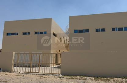 Labor Camp - Studio - 7+ Bathrooms for rent in Al Sajaa - Sharjah