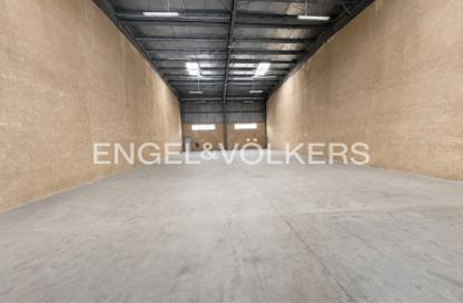 Warehouse - Studio - 1 Bathroom for rent in 8WD - Dubai Investment Park 1 (DIP 1) - Dubai Investment Park (DIP) - Dubai