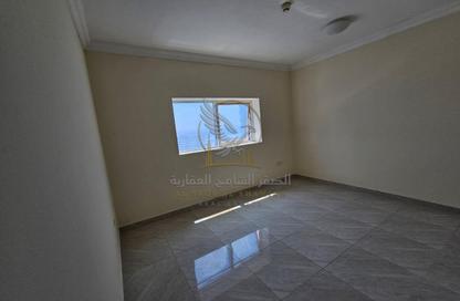 Apartment - 1 - 2 for rent in Burj Al Majaz Tower - Al Majaz 2 - Al Majaz - Sharjah Apartment - 1 - 2 for rent in Burj Al Majaz Tower - Al Majaz 2 - Al Majaz - Sharjah