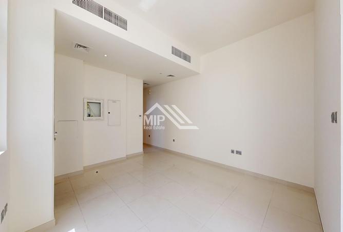 116372222 - Property Image 3