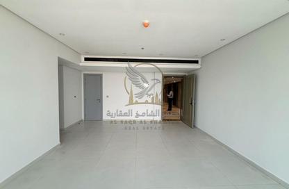 Apartment - 2 - 2 for rent in Al Mamzar 1 - Al Mamzar - Sharjah - Sharjah