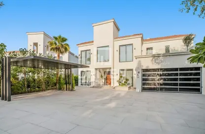 Villa - 5 Bedrooms - 6 Bathrooms for sale in Jumeirah Islands Townhouses - Jumeirah Islands - Dubai