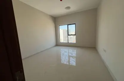 Apartment - 2 Bedrooms - 2 Bathrooms for rent in Gulfa Towers - Al Rashidiya 1 - Al Rashidiya - Ajman