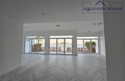 Apartment - 5 Bedrooms - 6 Bathrooms for rent in Palma Residences - Palm Jumeirah - Dubai
