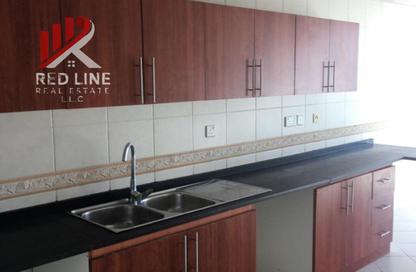 Apartment - 2 Bedrooms - 2 Bathrooms for sale in Al Majaz 3 - Al Majaz - Sharjah