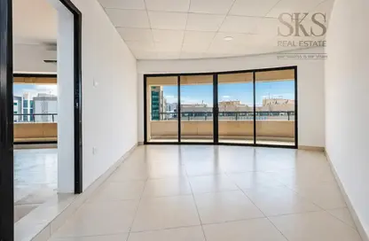 Apartment - 2 Bedrooms - 2 Bathrooms for rent in Zabeel Building - Al Karama - Bur Dubai - Dubai