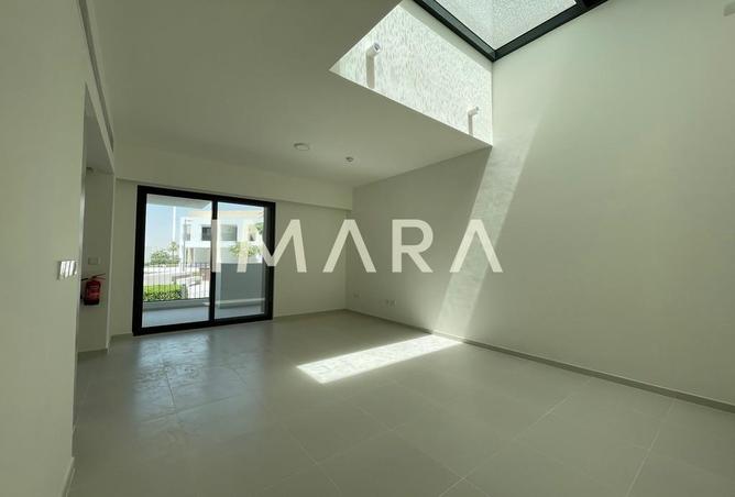 106858026 - Property Image 2