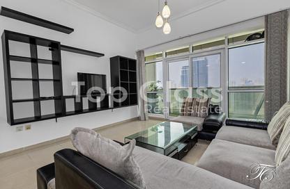Apartment - 1 - 2 for rent in Lake City Tower - JLT Cluster D - Jumeirah Lake Towers - Dubai