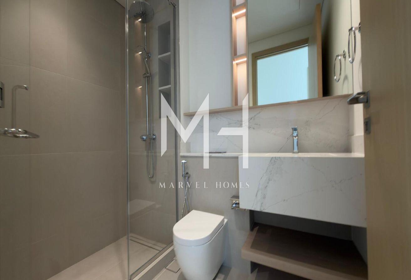 Brand New | Spacious | Pool and Golf Course View photo 8