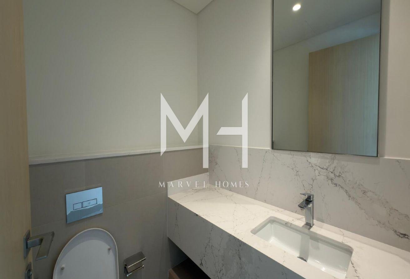 Brand New | Spacious | Pool and Golf Course View photo 10