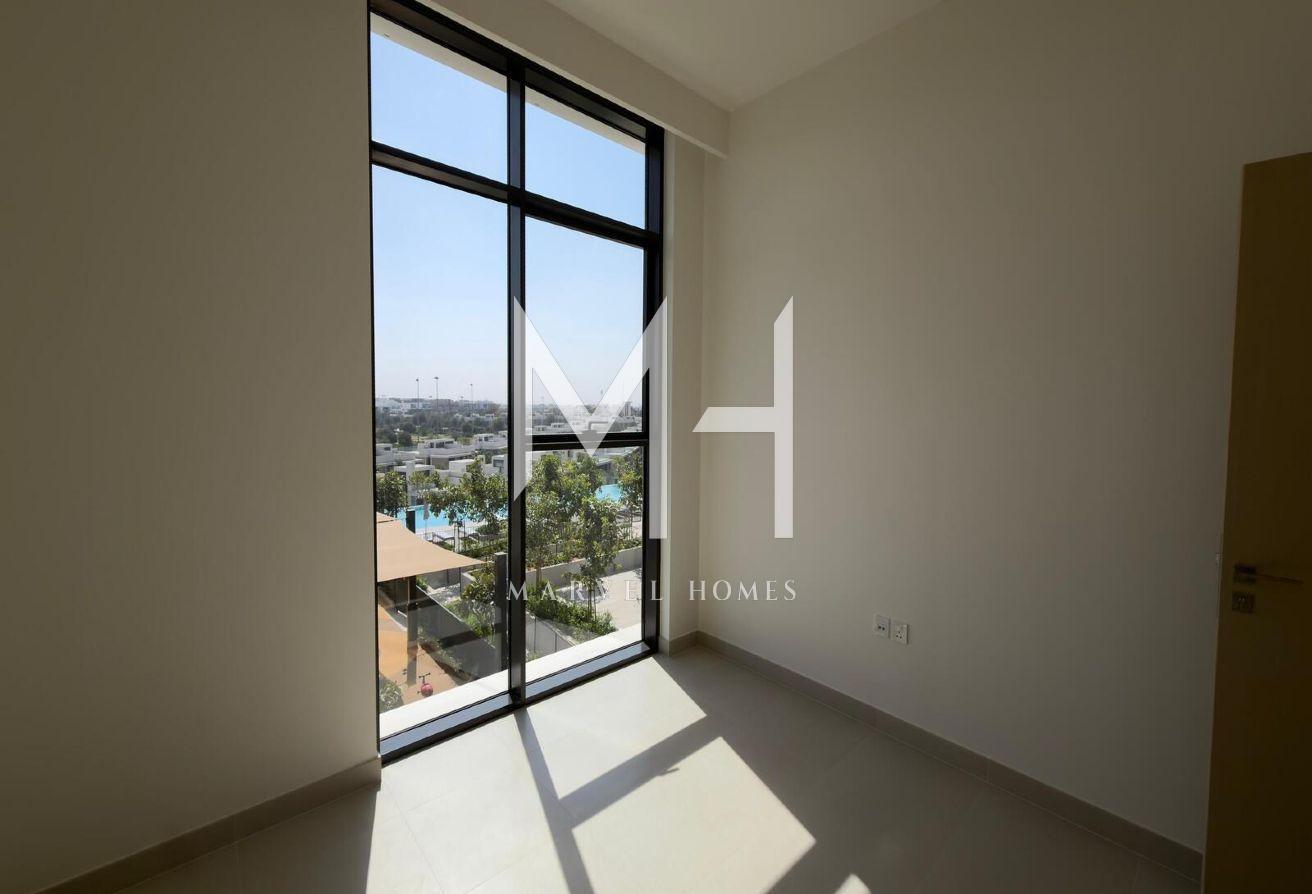 Brand New | Spacious | Pool and Golf Course View photo 6