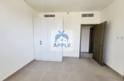 شقة - غرفة نوم - 2 حمامات للايجار في 4 الزاهية - الزاهية - تجارية مويلح - الشارقة