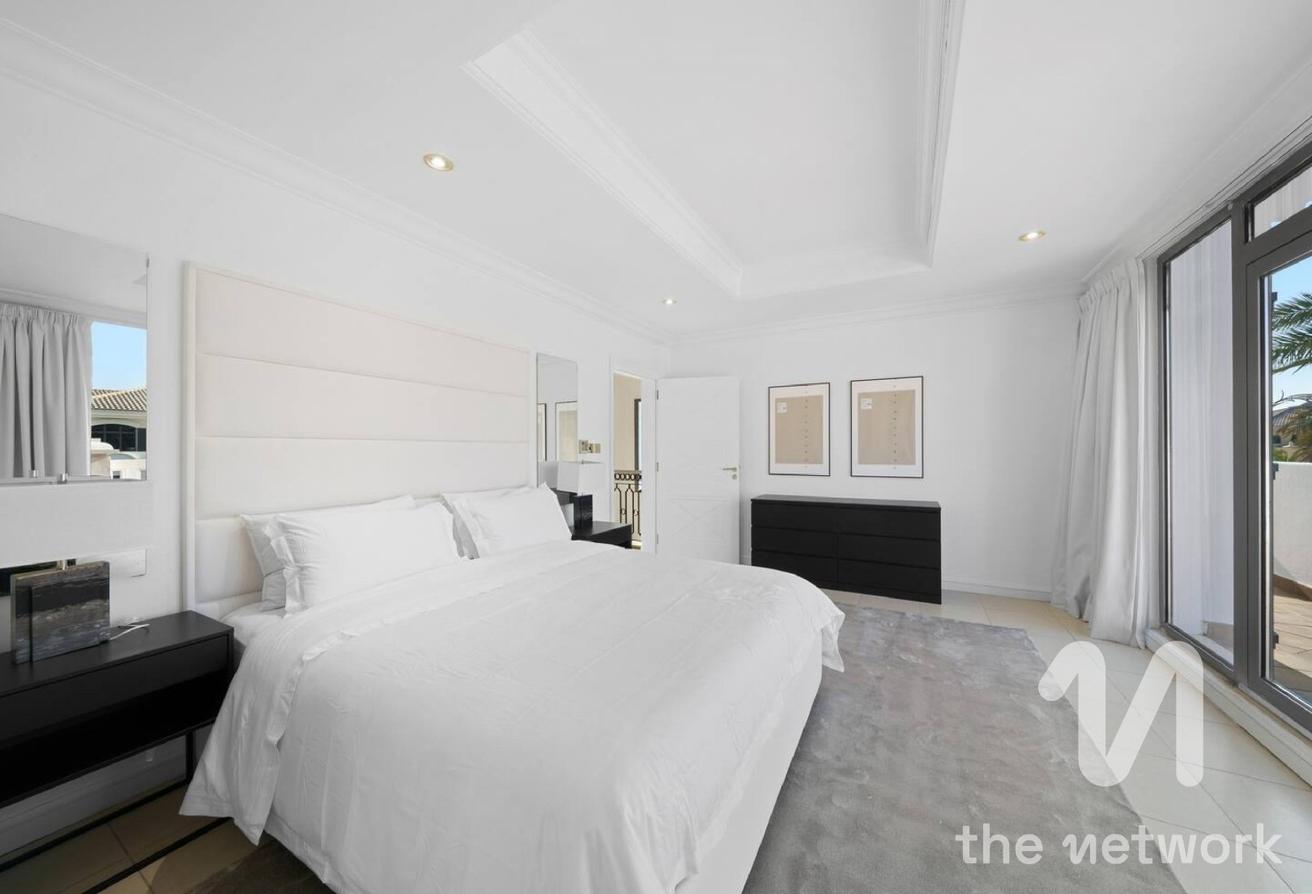 Upgraded Garden Home | 4 Beds | Furnished photo 10