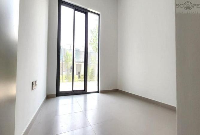 104250800 - Property Image 2