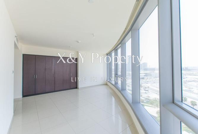76972228 - Property Image 3