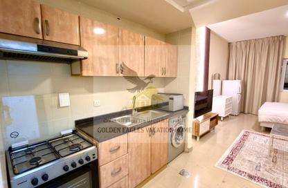 Apartment - Studio - 1 for rent in Al Majaz 3 - Al Majaz - Sharjah Apartment - Studio - 1 for rent in Al Majaz 3 - Al Majaz - Sharjah