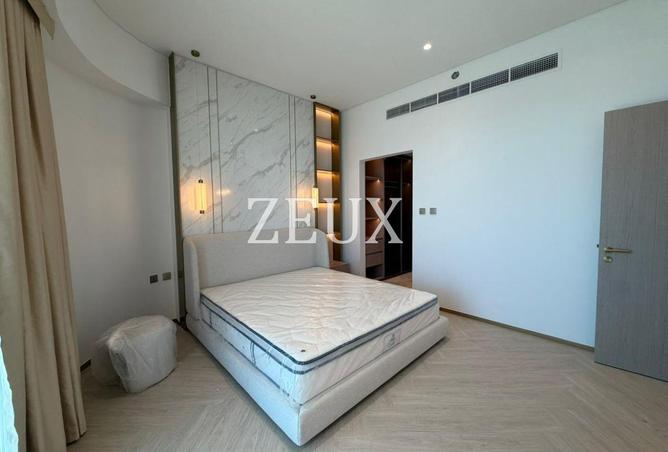 Spacious 1BR | Private Jacuzzi | Beach Access